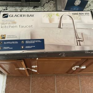 Glacier Bay Pull Down Kitchen Faucet